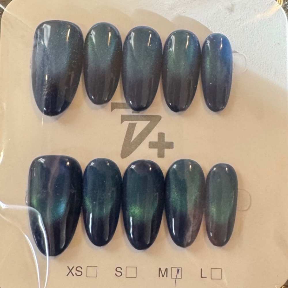 Press On Nails‎ Dark Blue Green Galaxy Magnetic Oval Medium Fake Nails
